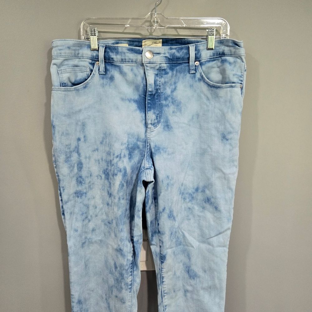 🐢 Universal Thread High Rise Jegging Jeans Size 16W Acid Washed Vintage